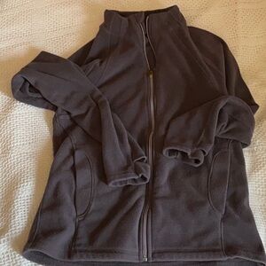 Lightweight women’s gray fleece zip up with pockets